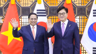 Thủ tướng Phạm Minh Chính hội kiến Chủ tịch Quốc hội Hàn Quốc