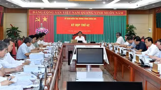 Thông cáo báo chí Kỳ họp thứ 42 của Ủy ban Kiểm tra Trung ương