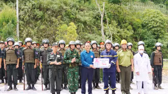 Huyện Si Ma Cai hoàn thành xuất sắc diễn tập khu vực phòng thủ năm 2024