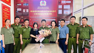 Biểu dương các tập thể, cá nhân có thành tích trong việc cấp căn cước công dân