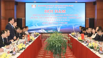 Hội đàm hợp tác kinh tế thương mại giữa tỉnh Lào Cai (Việt Nam) và tỉnh Vân Nam (Trung Quốc)