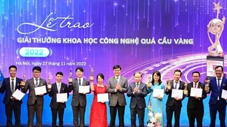 Thi sáng tác biểu trưng giải thưởng Khoa học công nghệ Quả cầu vàng