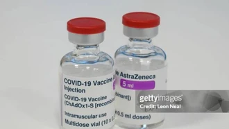 AstraZeneca thừa nhận vaccine COVID-19 có thể gây tác dụng phụ dẫn đến tử vong