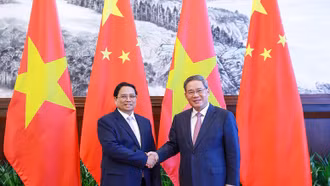 Thủ tướng Phạm Minh Chính hội đàm với Thủ tướng Trung Quốc Lý Cường