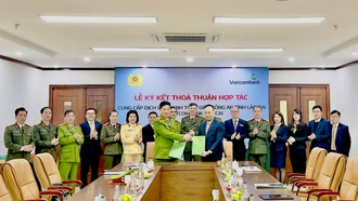 Công an tỉnh Lào Cai và Vietcombank Lào Cai ký kết thỏa thuận hợp tác cung cấp dịch vụ thanh toán