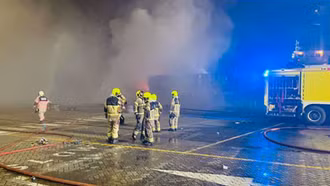 Hỏa hoạn nghiêm trọng thiêu rụi một tòa chung cư ở Dubai