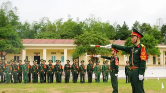 Hơn 200 cán bộ, chiến sĩ được tập huấn kiểm soát quân sự