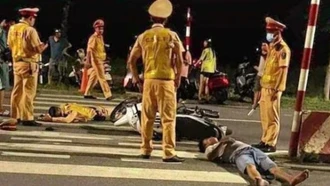Trốn đo nồng độ cồn, thanh niên lao thẳng xe vào cảnh sát giao thông