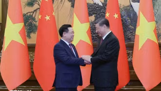 Chủ tịch Quốc hội Vương Đình Huệ hội kiến Tổng Bí thư, Chủ tịch nước Trung Quốc Tập Cận Bình