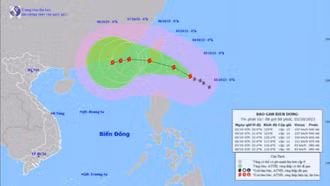Bão Koinu giật trên cấp 17 đang tiến gần Biển Đông