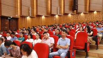 Gần 1.300 cán bộ quản lý, giáo viên THPT tham gia bồi dưỡng hè 2023