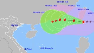 Bão Koinu giật cấp 17, sóng biển cao 6-8 m hướng vào Biển Đông