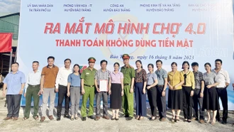 Thị trấn Phố Lu ra mắt mô hình “Chợ 4.0 - thanh toán không dùng tiền mặt” 