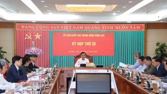 Đề nghị xem xét, thi hành kỷ luật nguyên Bí thư, Chủ tịch tỉnh Vĩnh Phúc và các cá nhân sai phạm