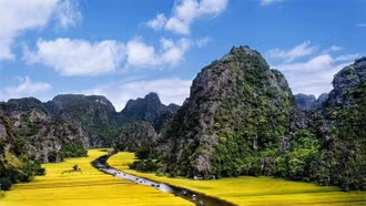 Khám phá nét đẹp thiên nhiên độc nhất vô nhị ở Thung Nắng Ninh Bình