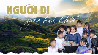 Bài 2: Người lái đò ở “Trường Sa cạn”