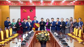 Đồng chí Bí thư Tỉnh ủy Đặng Xuân Phong gặp mặt Đoàn đại biểu dự Đại hội đại biểu toàn quốc Hội Nông dân Việt Nam lần thứ VIII, nhiệm kỳ 2023 - 2028