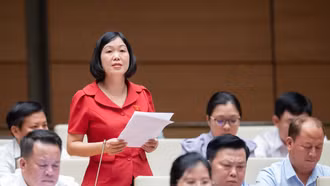 Đại biểu Nguyễn Thị Lan Anh: Đề nghị Chính phủ tăng hạn mức chi từ quỹ BHYT hỗ trợ đối với y tế cơ sở