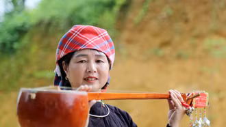 [Ảnh] Ngón huyền trên cung đàn tính ở thôn Phẻo