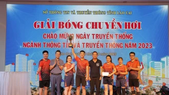 Sôi nổi Giải bóng chuyền hơi chào mừng Ngày truyền thống ngành thông tin và truyền thông