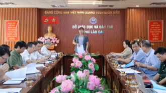 Đồng chí Giàng Thị Dung, Phó Chủ tịch UBND tỉnh được suy tôn là Chủ tịch danh dự Hội Khuyến học tỉnh Lào Cai