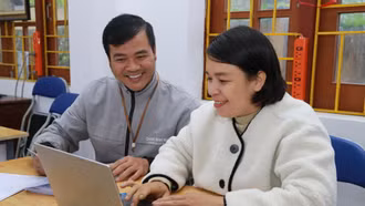 Tình yêu trên hành trình "gieo chữ"