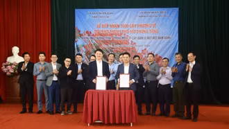 Thành phố Hải Phòng tặng tỉnh Lào Cai 1.000 cây phượng vĩ