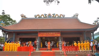 Linh thiêng Lễ hội đền Mẫu Trịnh Tường 2023