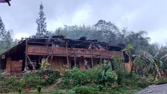 Dông lốc gây một số thiệt hại tại huyện Si Ma Cai