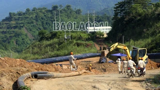 Xây dựng hệ thống thu nước mặt quanh hồ thải Nhà máy Tuyển quặng đồng Tả Phời