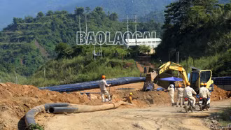 Xây dựng hệ thống thu nước mặt quanh hồ thải Nhà máy Tuyển quặng đồng Tả Phời