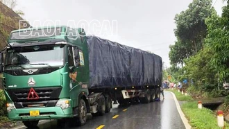 Bảo Thắng: Tai nạn giao thông nghiêm trọng, 2 người tử vong
