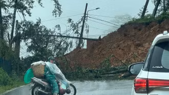 Sạt lở, tràn đất 35 vị trí trên các quốc lộ, tỉnh lộ sau mưa trên địa bàn tỉnh