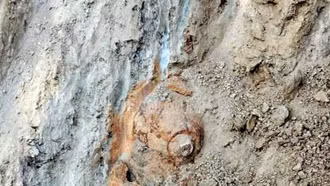 Phát hiện vật thể nghi là bom dưới nền Trường Tiểu học số 1 Bảo Hà