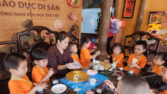 "Ký ức mùa trăng" tại Văn Miếu - Quốc Tử Giám