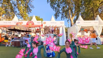 Pháp: Gian hàng Việt Nam nổi bật tại Làng ẩm thực quốc tế 2023