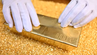 Đâu là lý do thực sự khiến giá vàng liên tiếp lập kỷ lục?