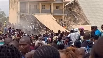 Vụ sập tòa nhà học đường ở Nigeria: Ít nhất 22 người thiệt mạng, 132 người bị thương