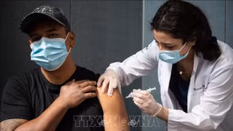FDA Mỹ khuyến nghị vaccine thế hệ mới phòng COVID-19 nên nhằm vào biến thể JN.1