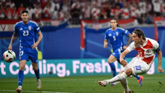 EURO 2024: Xác định cặp đấu đầu tiên vòng 1/8