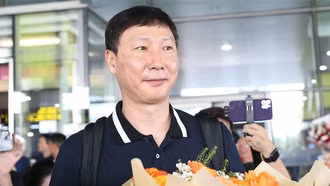 Công cuộc "phục hưng" của đội tuyển bóng đá Việt Nam bắt đầu?