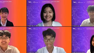 Nữ sinh Việt Nam vô địch Cuộc thi Thử thách thương mại quốc tế với sáng kiến giấy gói phân hủy sinh học