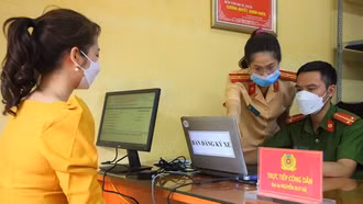 Từ tháng 8, người dân có thể bấm biển số xe trên VNeID