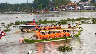 Sôi nổi Giải đua thuyền truyền thống tỉnh Bình Dương năm 2024