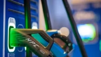 Thế giới cần đẩy nhanh chuyển đổi năng lượng đối phó với khí nhà kính