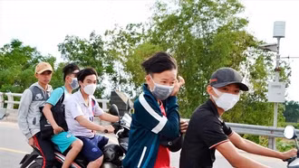 Giao xe cho con chưa đủ tuổi thành niên điều khiển: Cha mẹ phải chịu trách nhiệm