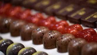 Giá chocolate tăng cao trong dịp Lễ Valentine có thể gây sốc cho người tiêu dùng