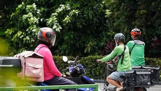 "Shipper" - nghề cạnh tranh quyết liệt ở Singapore