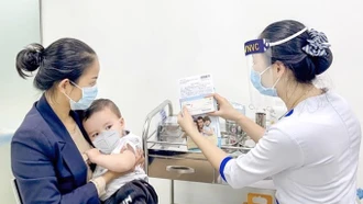 Để phòng bạch hầu, tiêm vaccine là biện pháp hiệu quả nhất