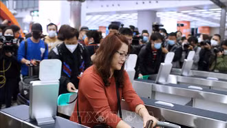 Hong Kong ưu tiên cấp thị thực cho lao động tay nghề cao và du khách Việt Nam